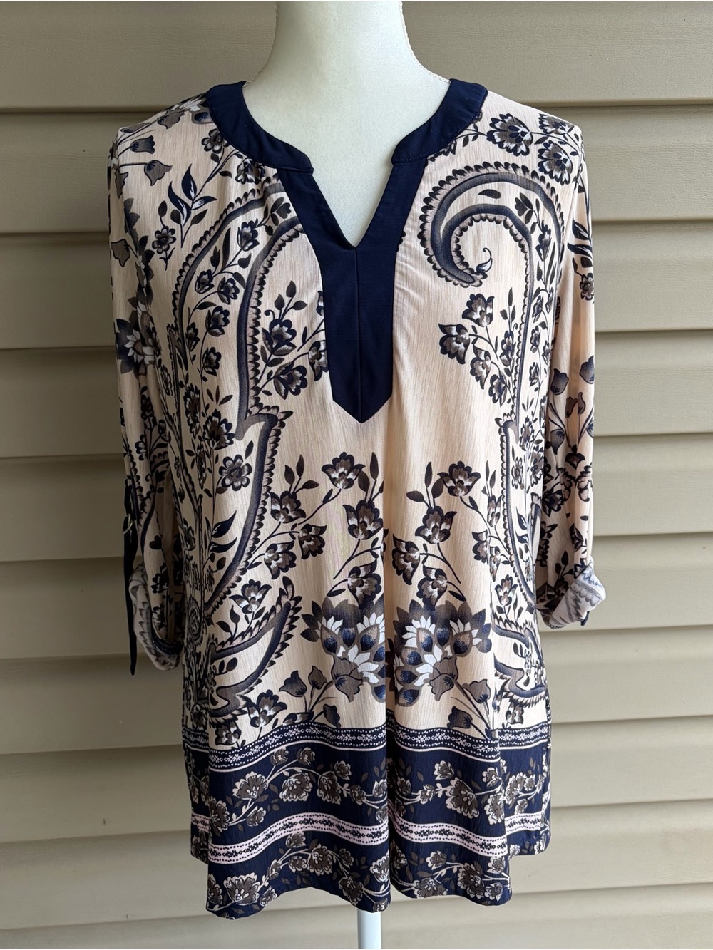 •Naif• Cream/Black Paisley Floral Roll Tab 3/4 Sleeve Blouse - Size Large